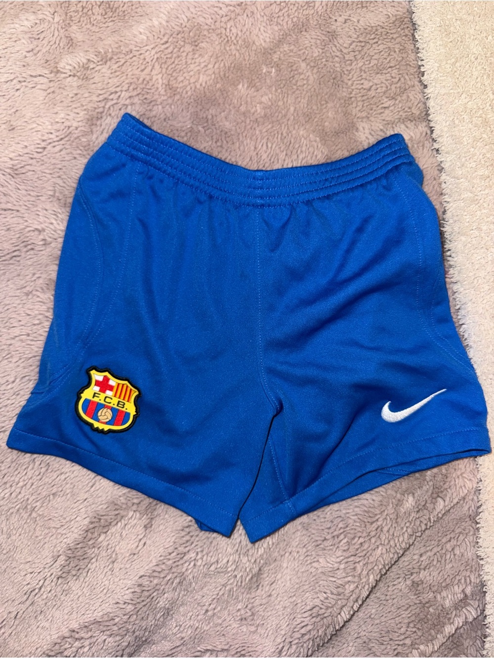 Nike FC Barcelona boys/girls Blue Soccer Shorts size medium kids